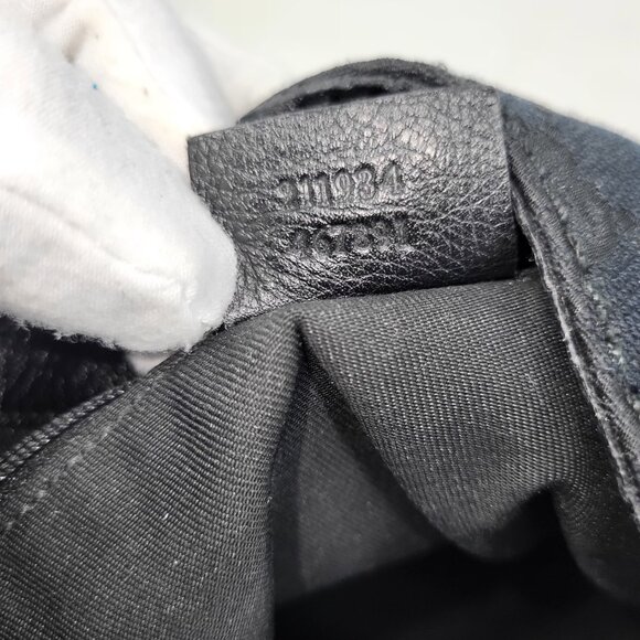 GUCCI Black GG Logo Canvas Hobo Bag - Picture 8 of 16